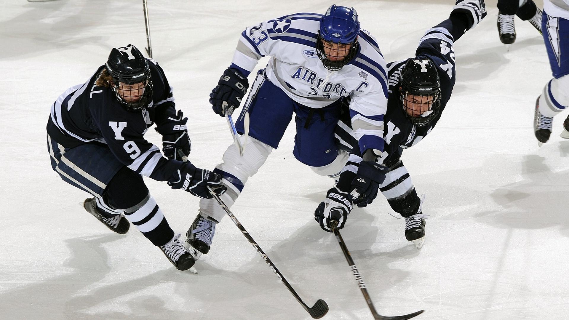 犹他爵士面临十字路口，三届最佳防守球员鲁迪·戈贝尔未来成疑，
